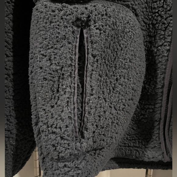 universal thread sherpa jacket - Picture 2 of 10